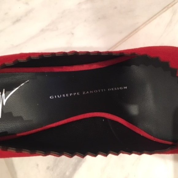 GIUSEPPE ZANOTTI red suede peep toe - Picture 4 of 5